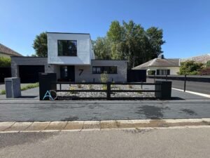 Autres services (182)