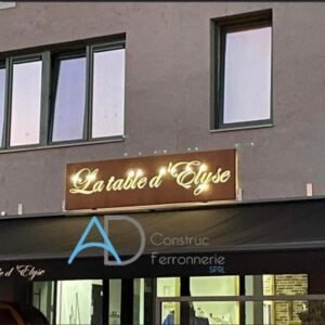 Autres services (9)